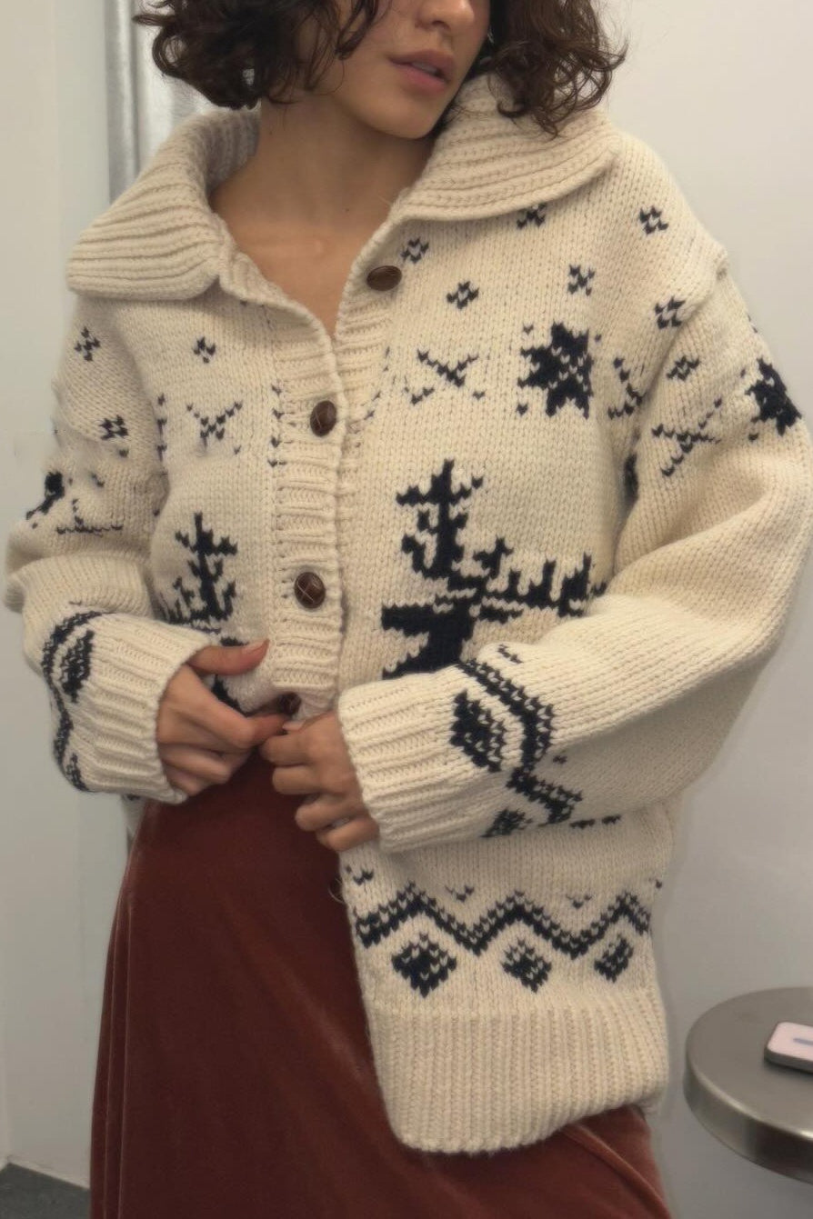 Fair Isle Contrast Reindeer Collar Sweater